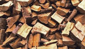 Firewood_from_oak_ash_hardwood_